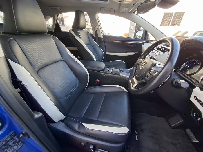 2021 Lexus NX 300h Luxury