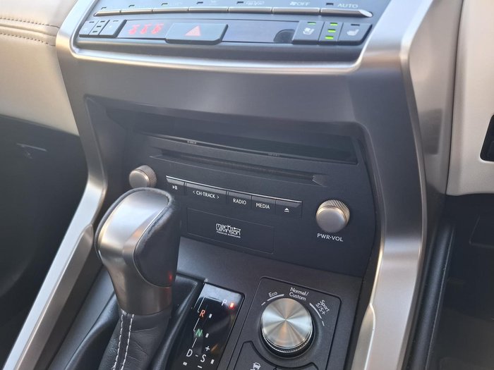 2021 Lexus NX 300h Luxury