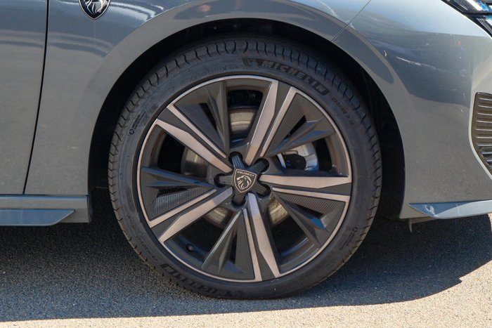 2025 Peugeot 308 GT Hybrid