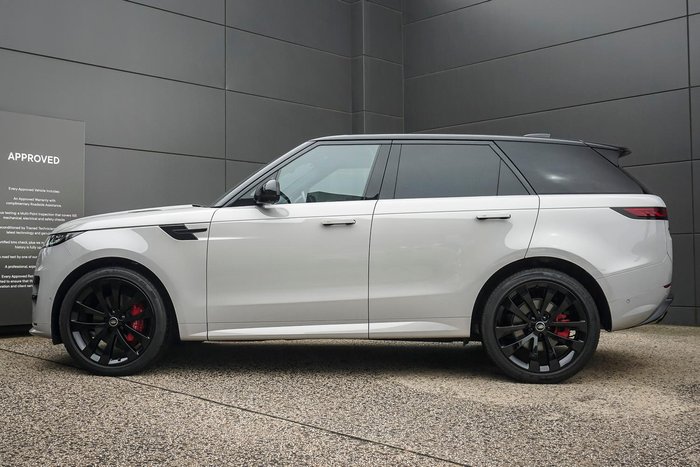 2025 Land Rover Range Rover Sport P360 Dynamic SE