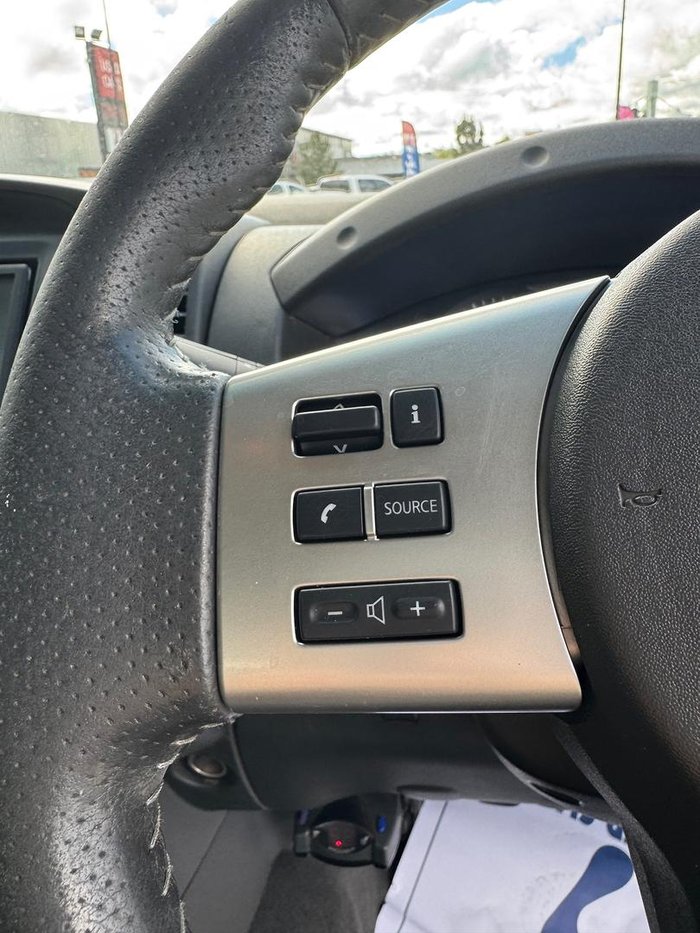 2013 Nissan Navara ST D40 Series 6 4X4 Dual Range Arctic White