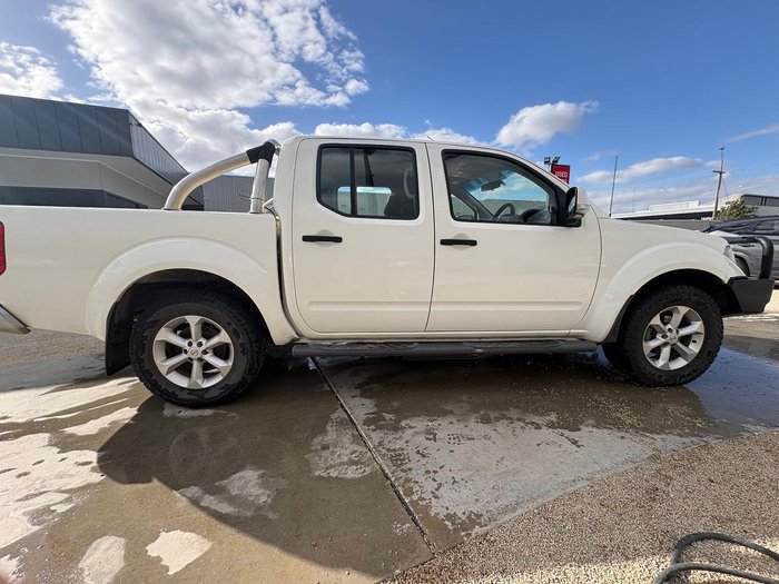 2013 Nissan Navara ST D40 Series 6 4X4 Dual Range Arctic White