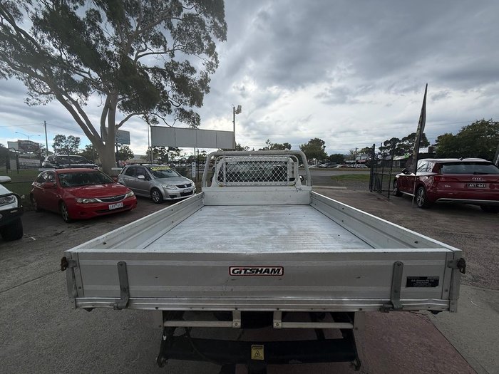 2015 Toyota Hilux Workmate TGN121R 4x2 Glacier White