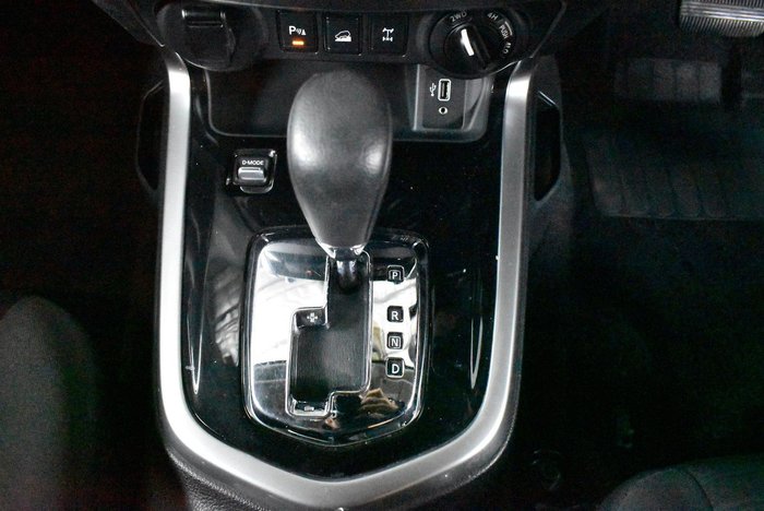 2021 Nissan Navara ST-X