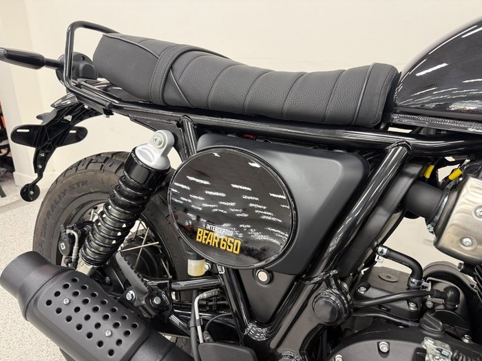 2026 Royal Enfield BEAR 650 Black