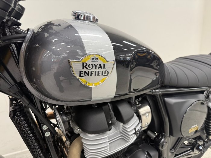 2026 Royal Enfield BEAR 650 Black