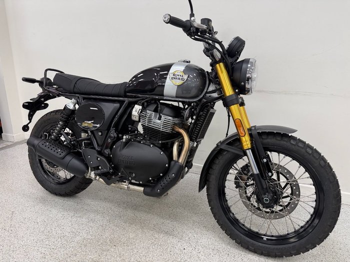 2026 Royal Enfield BEAR 650 Black