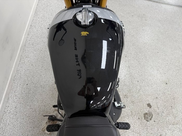 2026 Royal Enfield BEAR 650 Black