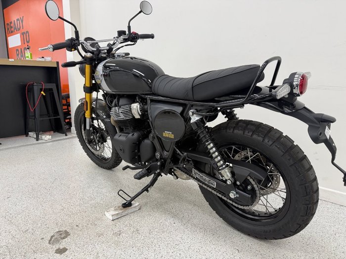 2026 Royal Enfield BEAR 650 Black