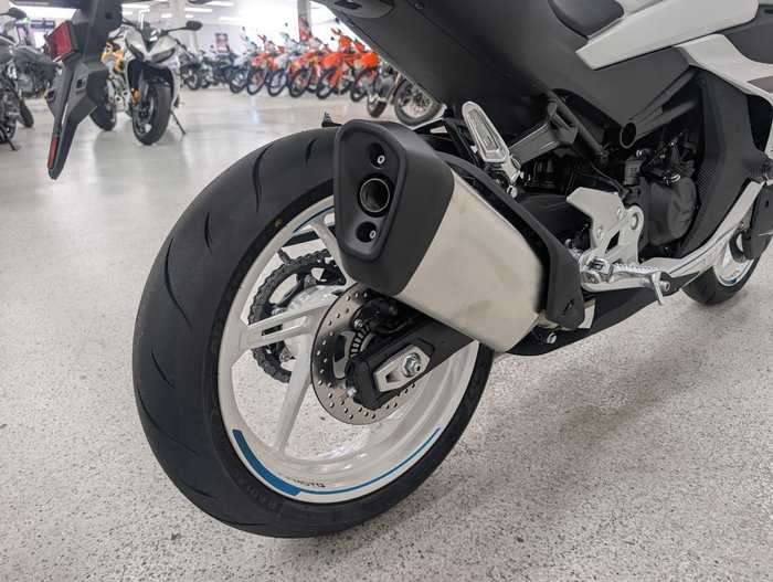 2026 CFMOTO 450 SR ABS White