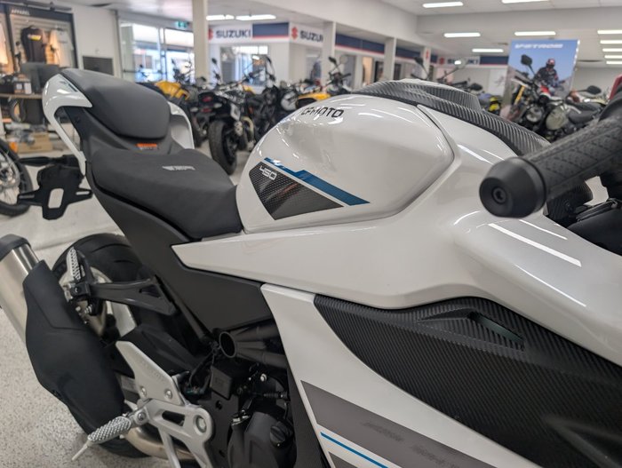 2026 CFMOTO 450 SR ABS White