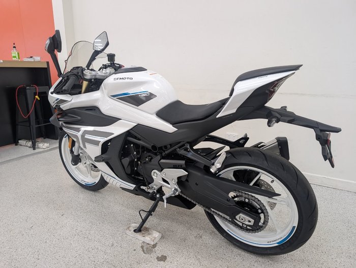 2026 CFMOTO 450 SR ABS White