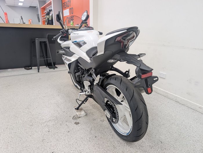 2026 CFMOTO 450 SR ABS White