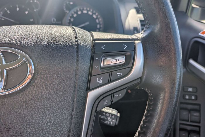 2022 Toyota Landcruiser Prado VX