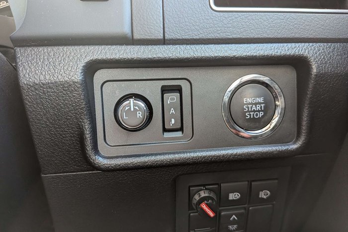 2022 Toyota Landcruiser Prado VX