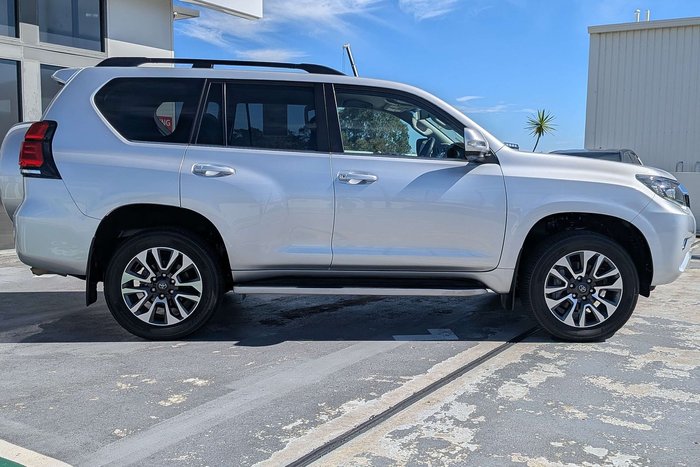 2022 Toyota Landcruiser Prado VX