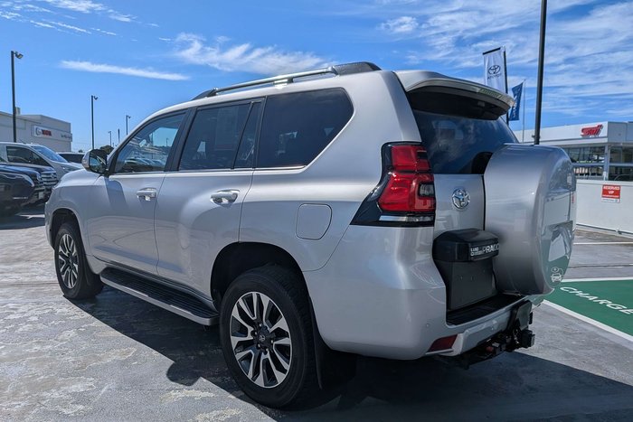 2022 Toyota Landcruiser Prado VX