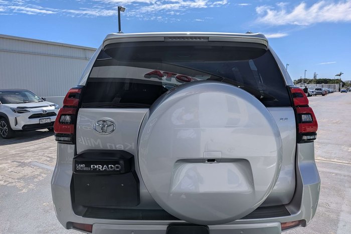 2022 Toyota Landcruiser Prado VX