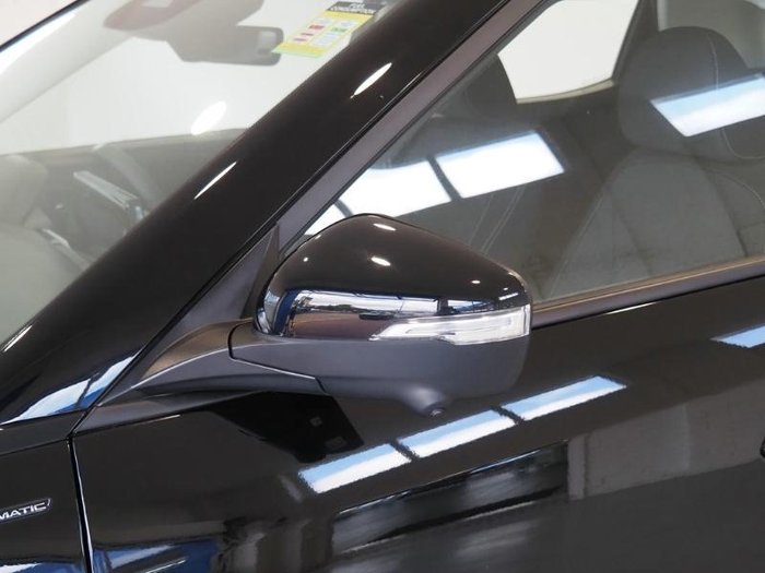 2025 Mahindra XUV3XO AX5L