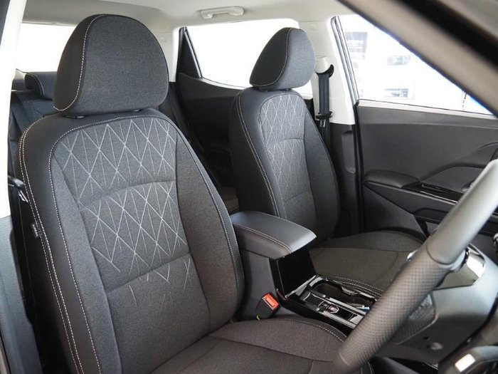 2025 Mahindra XUV3XO AX5L