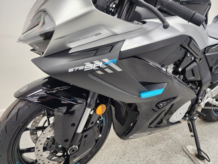 2025 CFMOTO 675 SR-R NEBULA BLACK