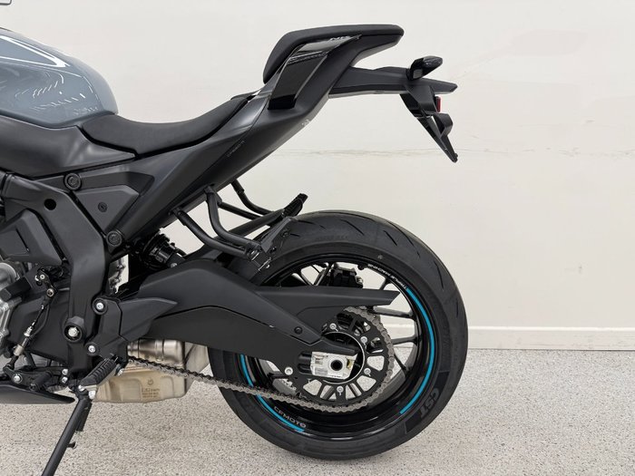 2025 CFMOTO 2025 CF Moto 675CC 675NK ABS Road TUNDRA GREY