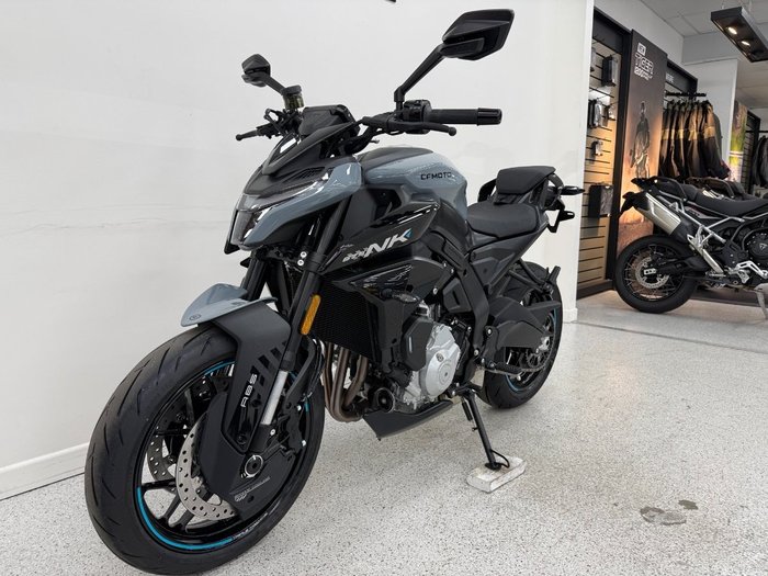 2025 CFMOTO 2025 CF Moto 675CC 675NK ABS Road TUNDRA GREY