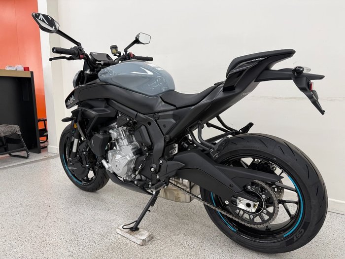 2025 CFMOTO 2025 CF Moto 675CC 675NK ABS Road TUNDRA GREY