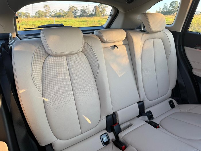 2021 BMW X1 sDrive20i