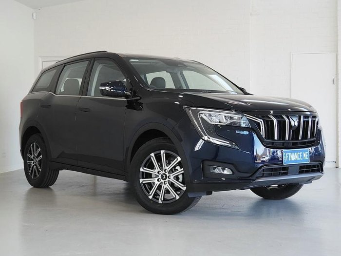 2025 Mahindra XUV700
