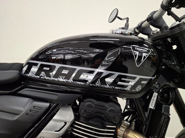 2026 Triumph Tracker 400 Phantom Black