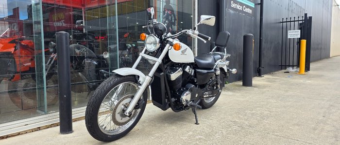 2010 Honda VT750S WHITE