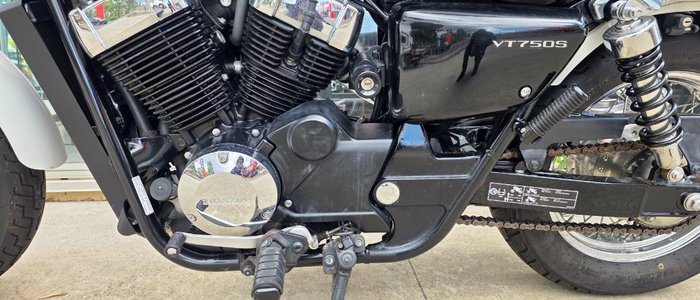 2010 Honda VT750S WHITE