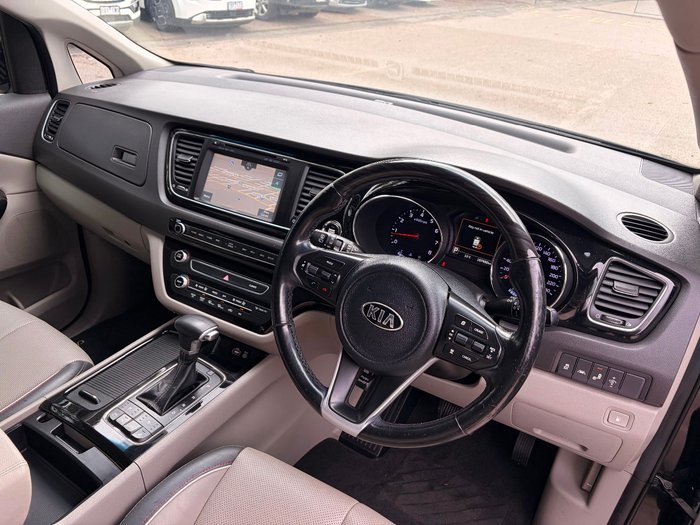 2016 Kia Carnival Platinum