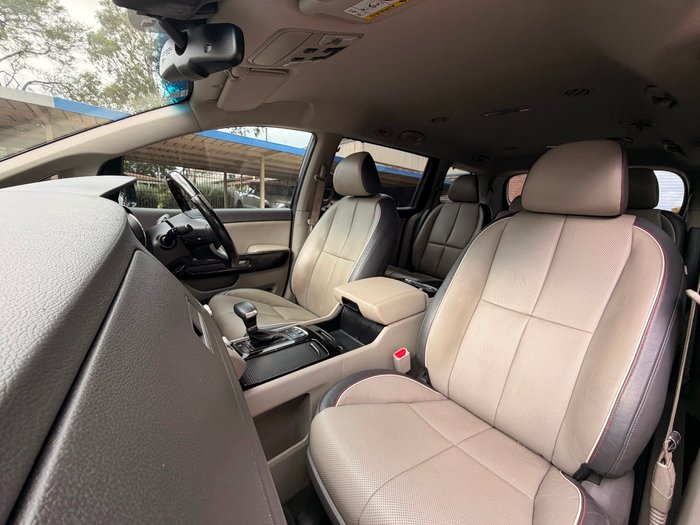 2016 Kia Carnival Platinum