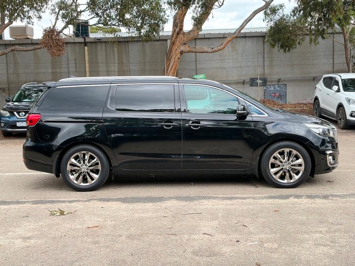 2016 Kia Carnival Platinum
