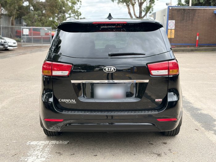 2016 Kia Carnival Platinum