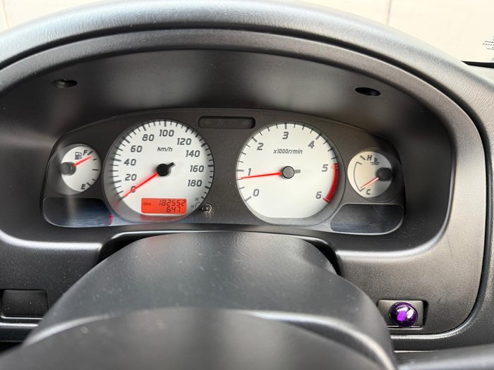 2010 Nissan Navara ST-R