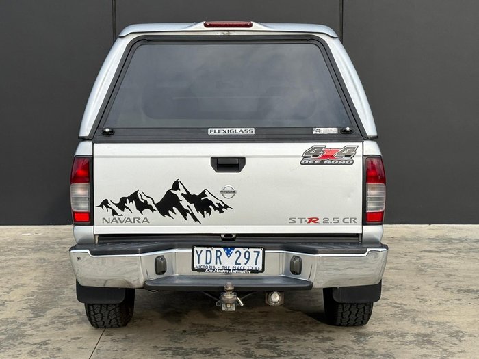 2010 Nissan Navara ST-R