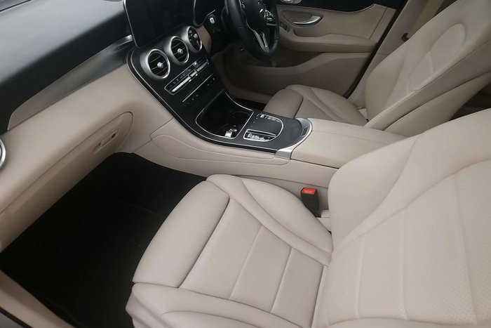 2022 Mercedes-Benz GLC-Class GLC200