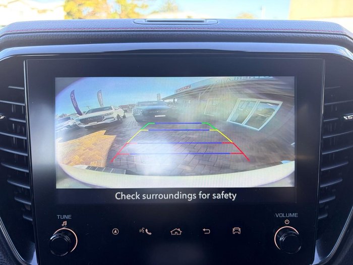 2025 Isuzu D-MAX X-TERRAIN