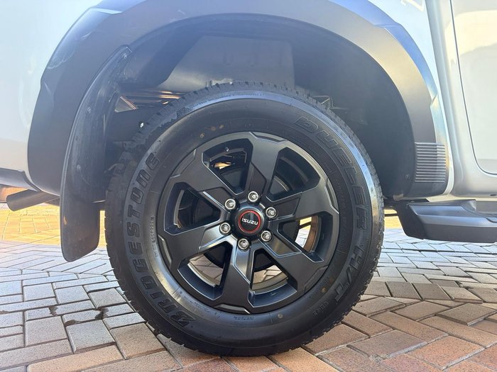 2025 Isuzu D-MAX X-TERRAIN