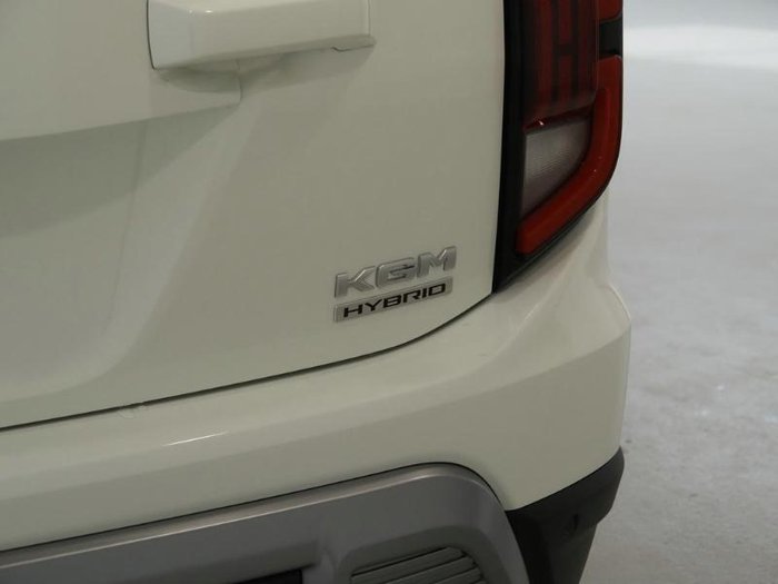 2025 KGM Torres Hybrid K40