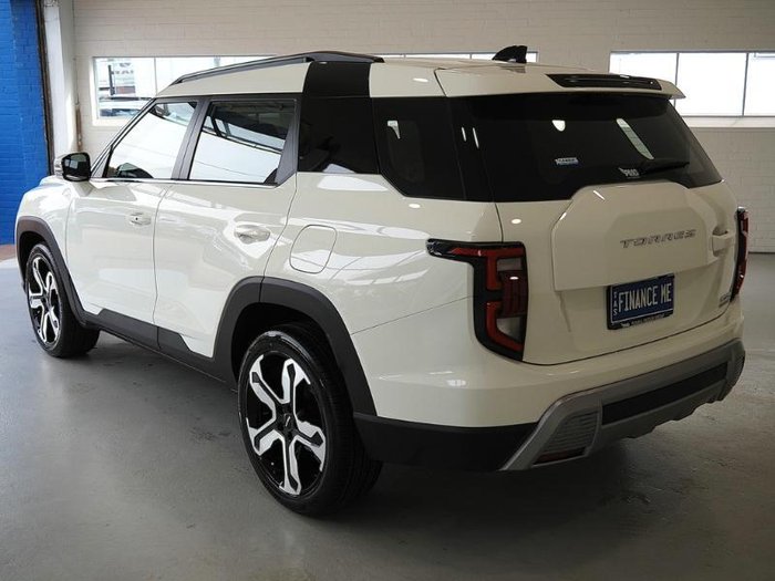 2025 KGM Torres Hybrid K40