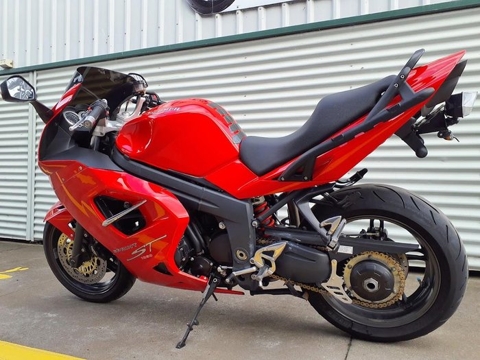 2008 Triumph Sprint ST 1050 Sprint Red