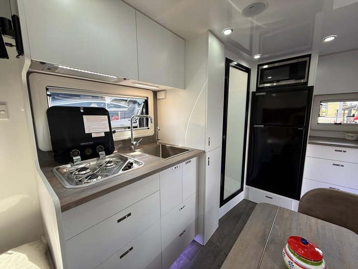 2024 Urban Caravans X'tracker