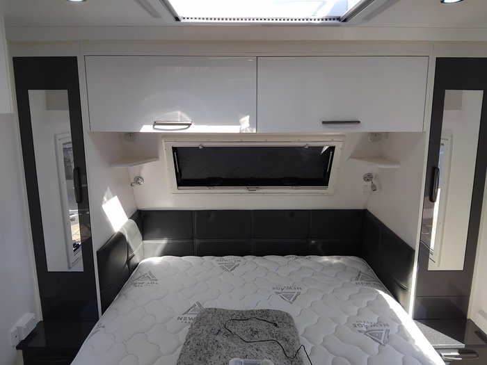2019 New Age Caravans 18Ft Oz Classic Couples Van With Full Ensuite