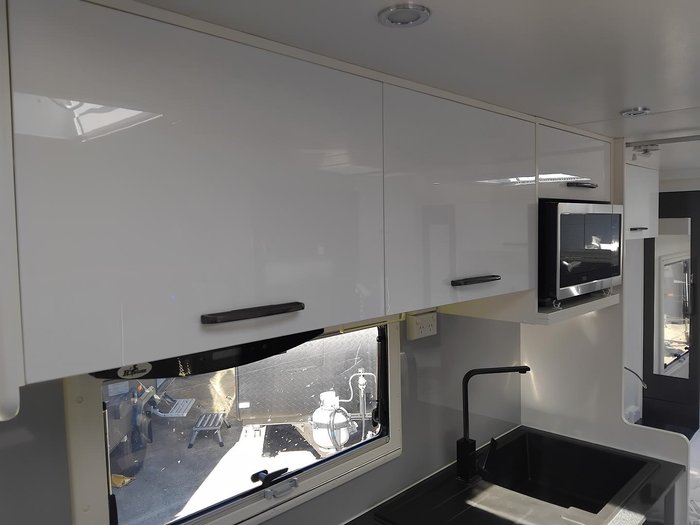 2019 New Age Caravans 18Ft Oz Classic Couples Van With Full Ensuite