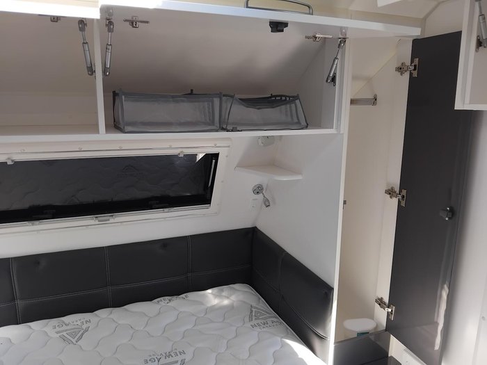 2019 New Age Caravans 18Ft Oz Classic Couples Van With Full Ensuite