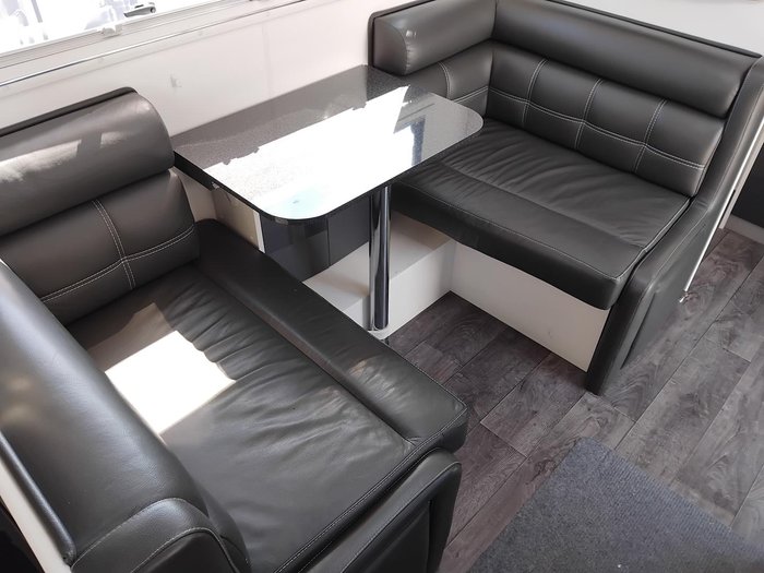 2019 New Age Caravans 18Ft Oz Classic Couples Van With Full Ensuite